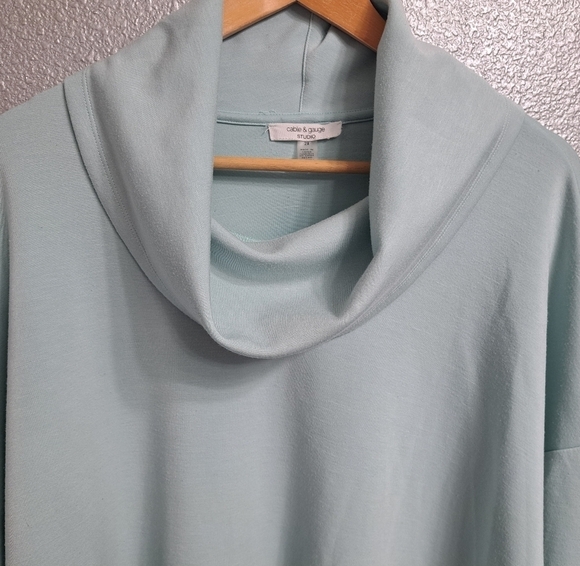 Cable & Gauge Mint Green Cowl Neck Top Size 2X - Picture 6 of 7